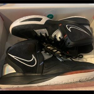 Nike big kids/men Kyrie “Fire and Ice” Sneakers.                    💚✨💫🌟💚